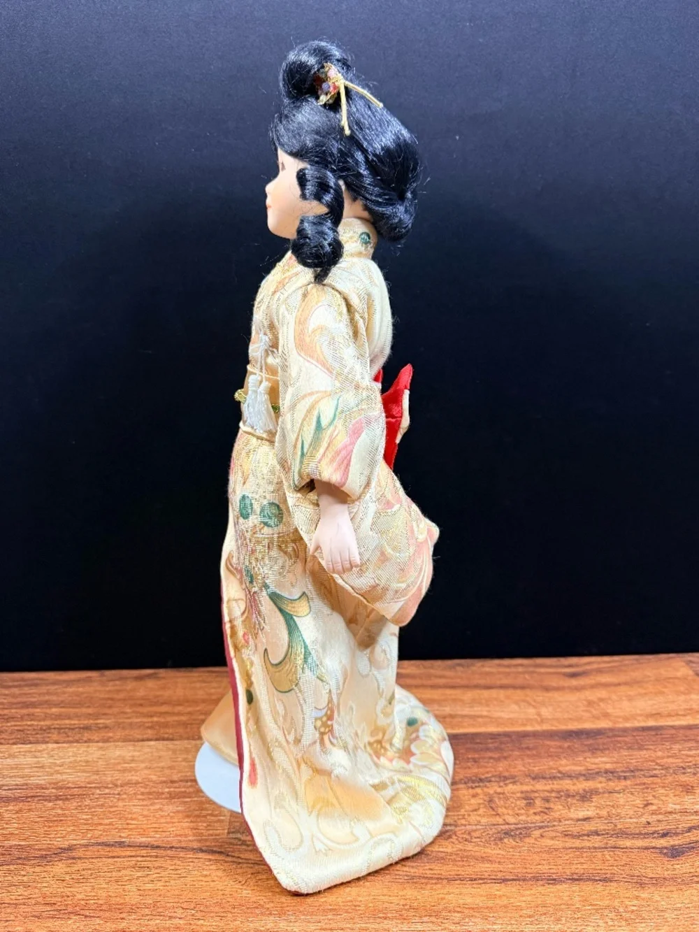 Japanese Geisha Collector Doll
